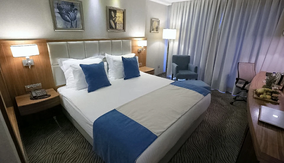 هتل بست وسترن پریمیر کارشیاکا ازمیر